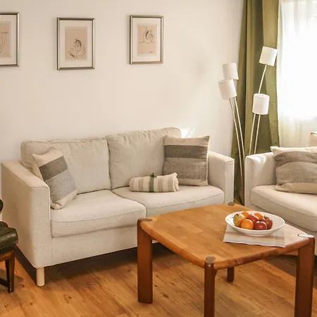 Albrechtshof * Рибниц-Дамгартен